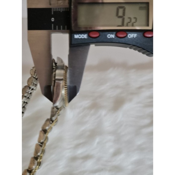 Beauriful Calvin Hill Ladies Two Tone Blue Dial Quartz Watch New Battery Runs - Picture 12 of 12